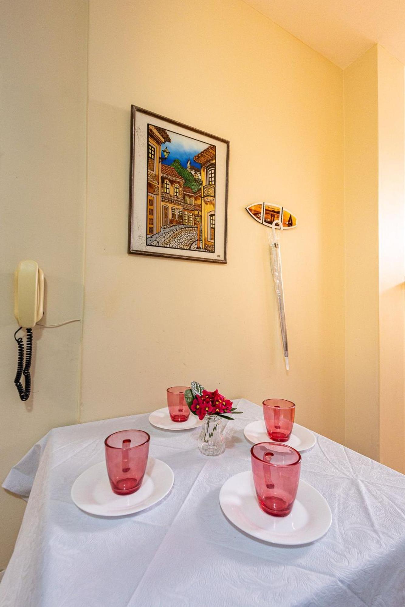 Apartamento Copacabana 200M Da Praia - Wifi Gratis - Cp5 Rio de Janeiro Exterior photo