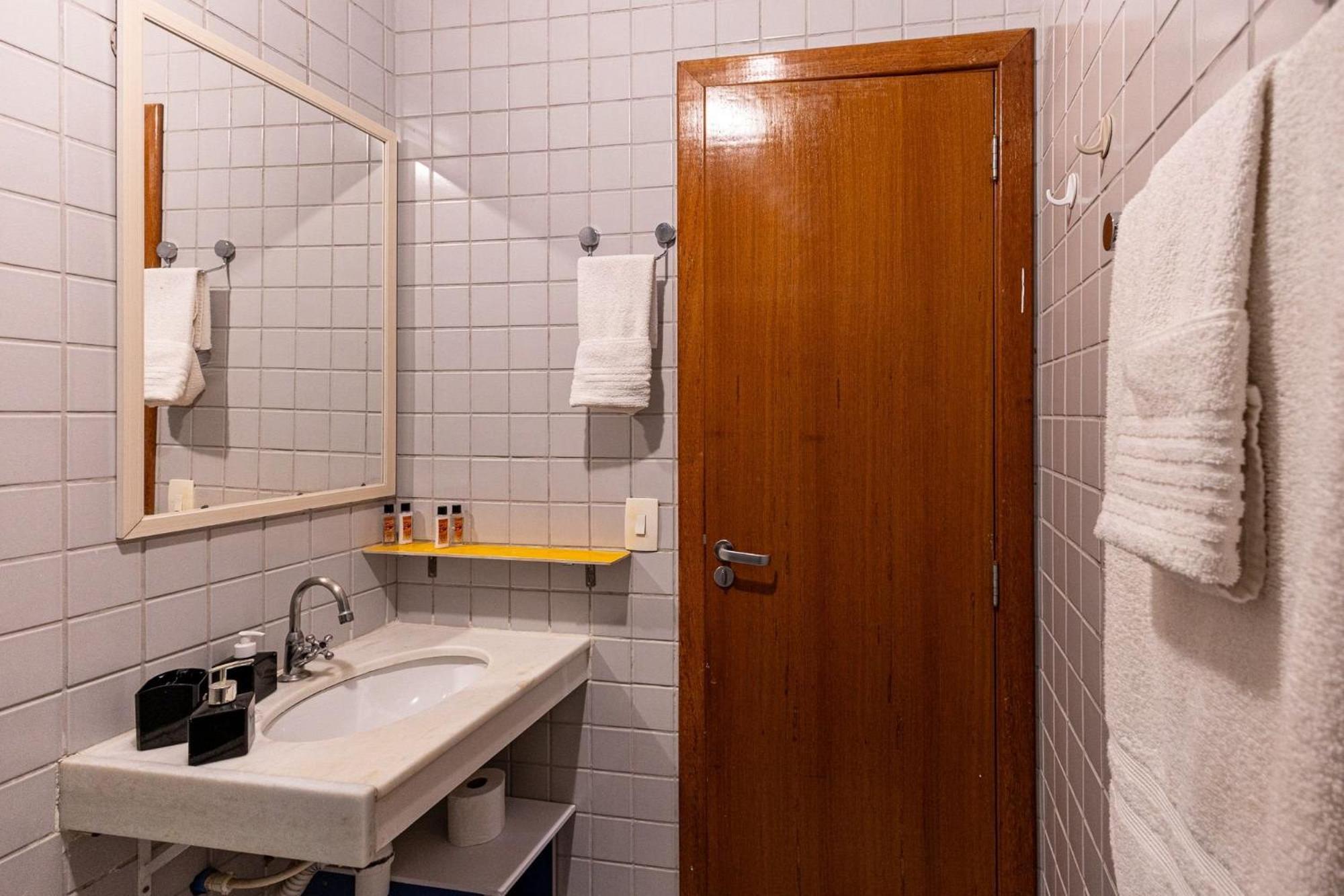 Apartamento Copacabana 200M Da Praia - Wifi Gratis - Cp5 Rio de Janeiro Exterior photo